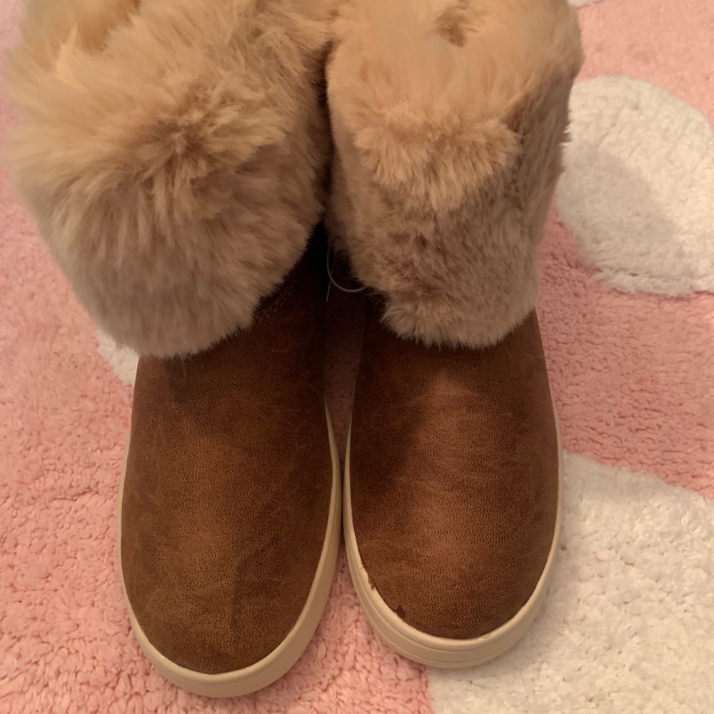 Kids Zara fur lined boots